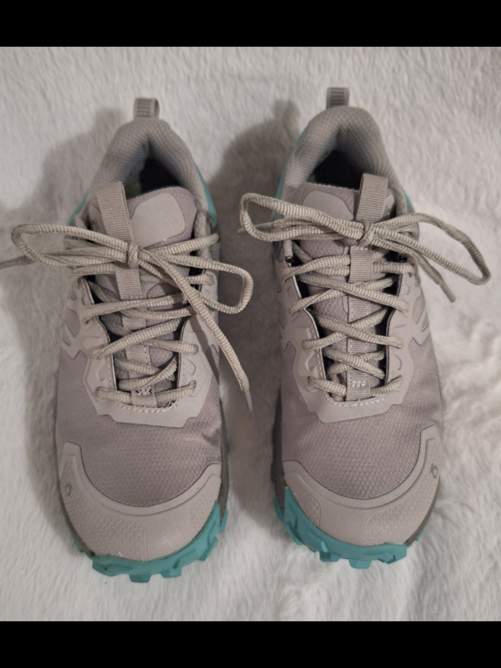 Women’s Light Gray Athletic Trail Sneakers with Teal Accents